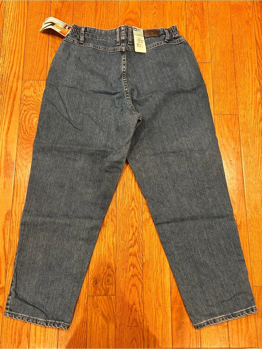 Lee nwt side